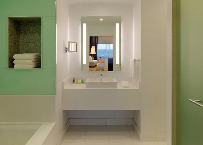 Radisson Blu Mall Of America 4*