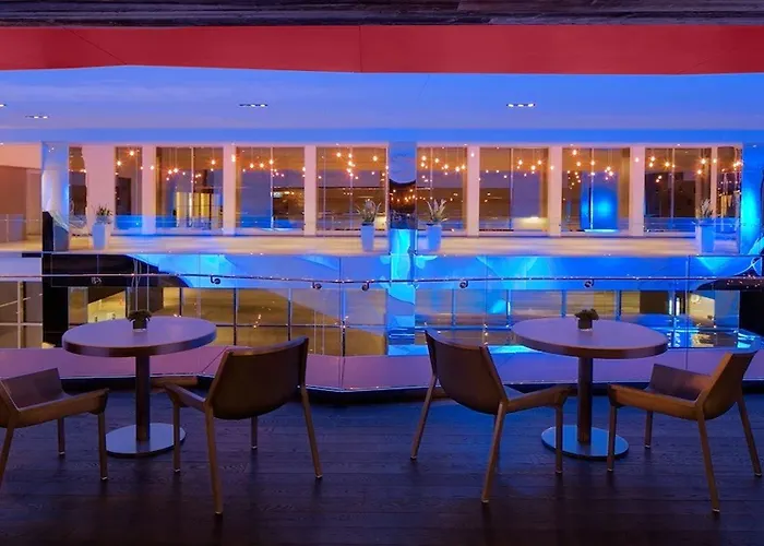 Radisson Blu Mall Of America 4*