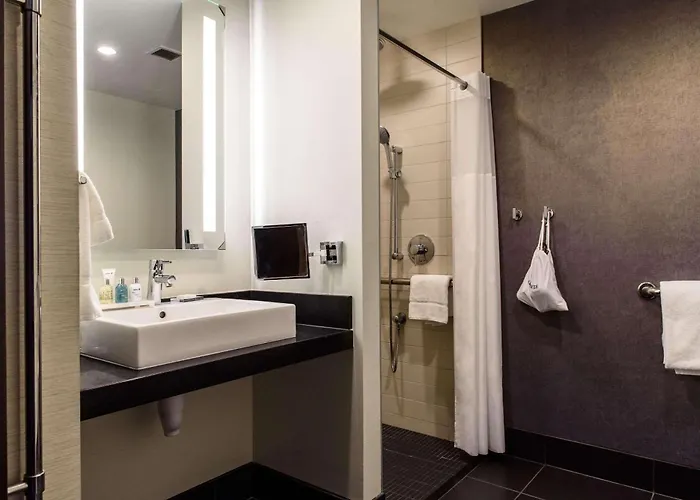 Radisson Blu Mall Of America 4*