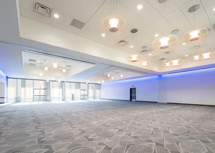 Radisson Blu Mall Of America 4*